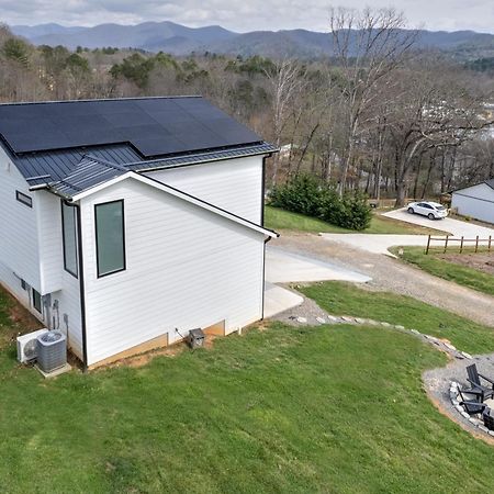 Weaverville Mon Tresor, Modern Mountain Views With Deckヴィラ エクステリア 写真