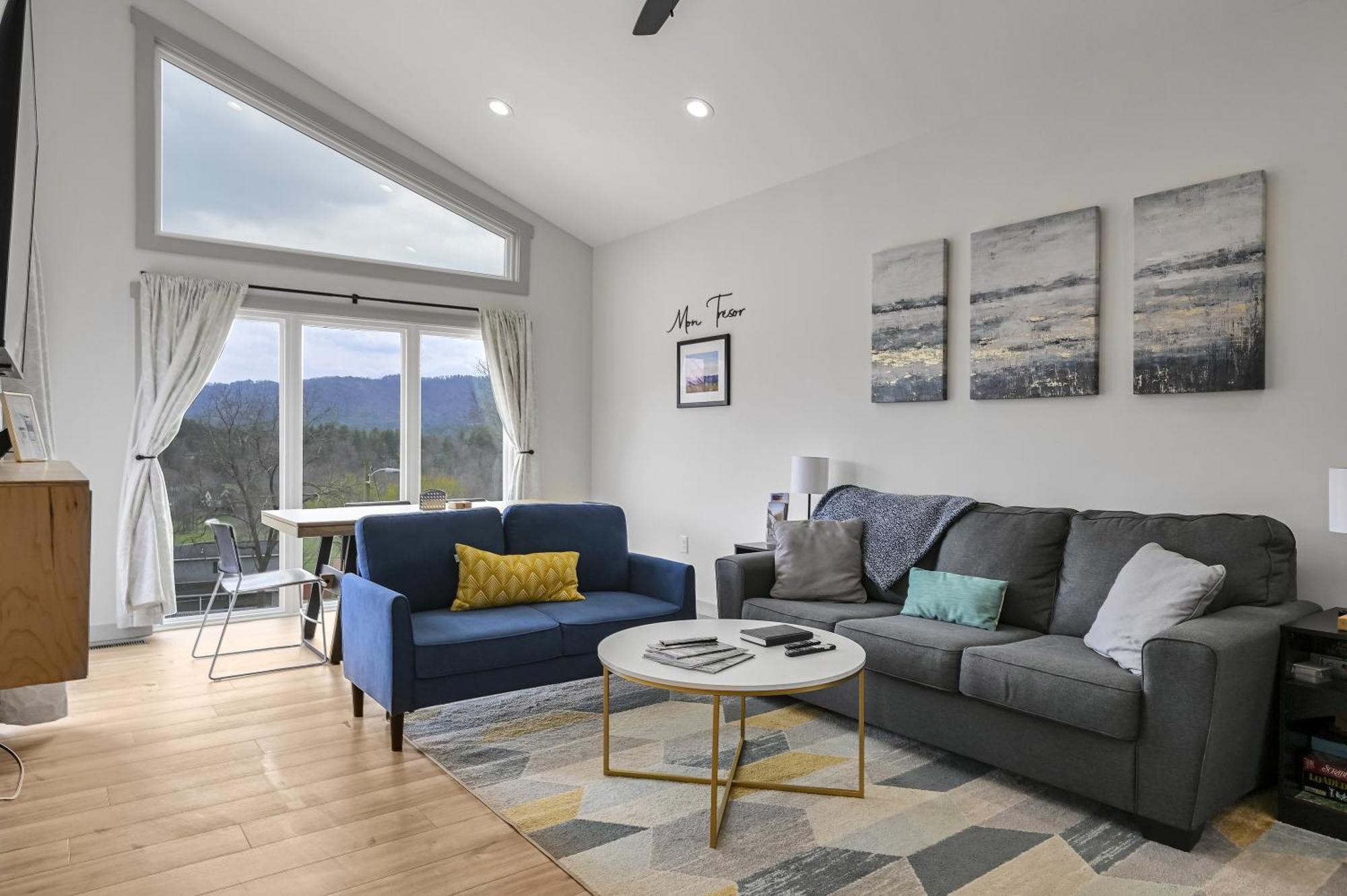 Weaverville Mon Tresor, Modern Mountain Views With Deckヴィラ エクステリア 写真