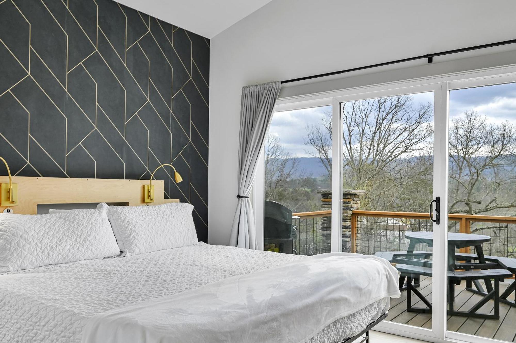 Weaverville Mon Tresor, Modern Mountain Views With Deckヴィラ エクステリア 写真